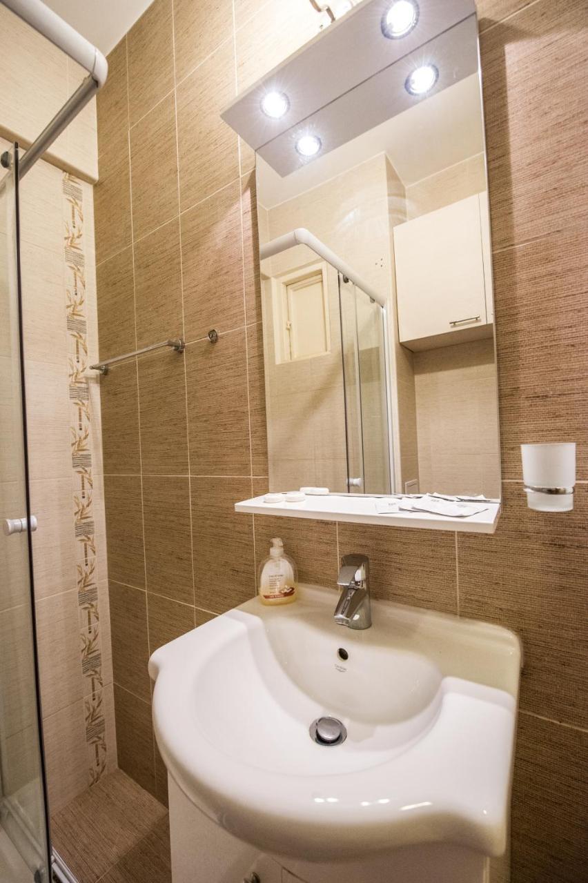 Universitate 1 Apartment Bucharest Exterior photo
